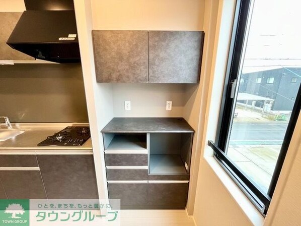 レヴメゾン神山四番館の物件内観写真